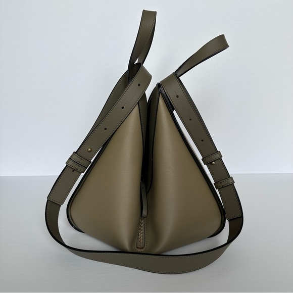 Loewe Small Hammock Bag in Classic Calfskin Tricolor Clay Green/Dusty Beige - Picture 6 of 15